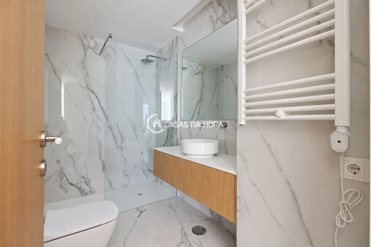 Apartamento T2 para Arrendamento em Canidelo Foto 17