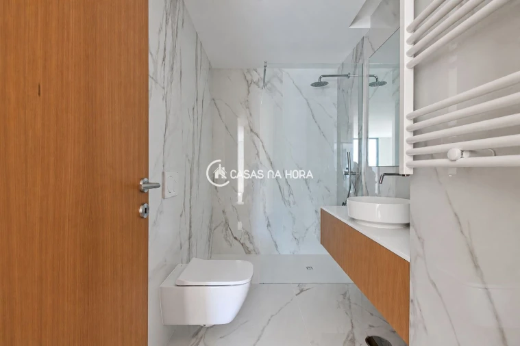 Apartamento T2 para Arrendamento em Canidelo Foto 19