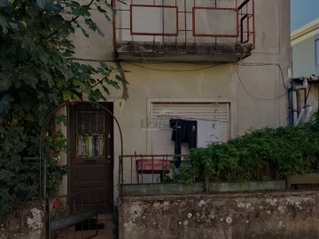 Quarto para Arrendamento em Rio Tinto