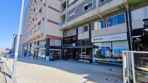 Escritório para Arrendamento em Mafamude e Vilar do Paraíso