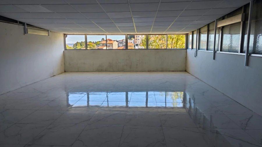 Escritório para Arrendamento em Mafamude e Vilar do Paraíso Foto 5