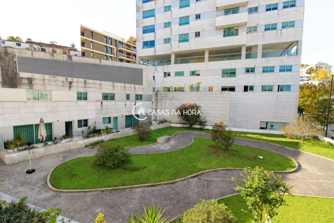 Apartamento T2 para Arrendamento em Campanhã Foto 1