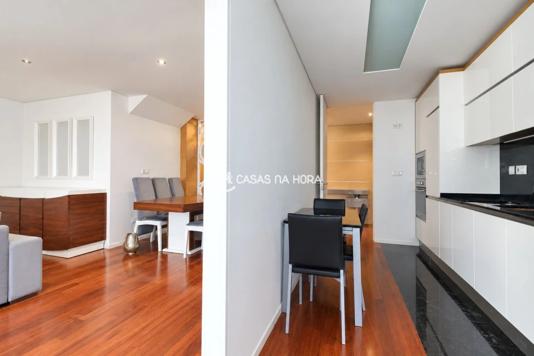 Apartamento T2 para Arrendamento em Campanhã Foto 3