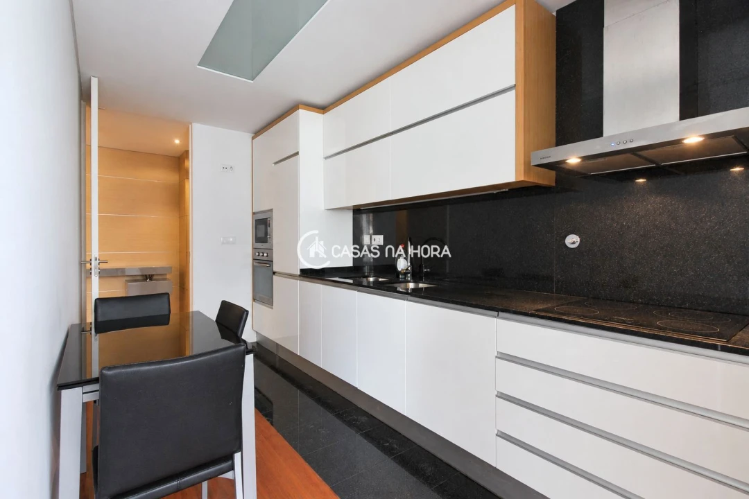 Apartamento T2 para Arrendamento em Campanhã Foto 4