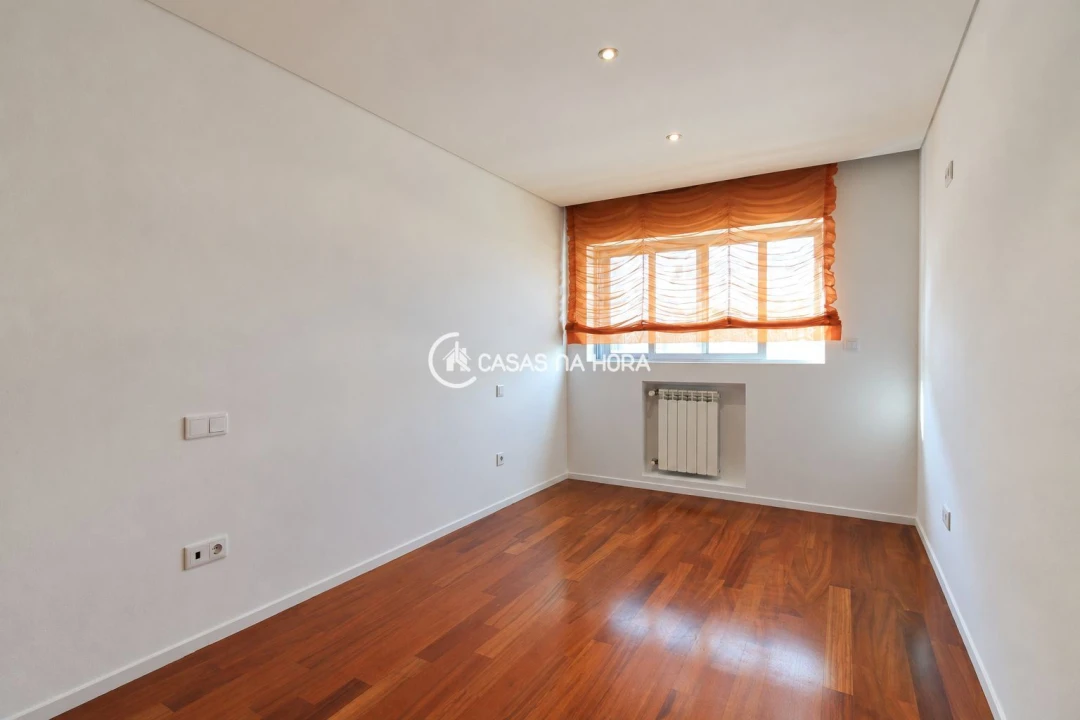 Apartamento T2 para Arrendamento em Campanhã Foto 22