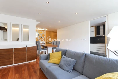 Apartamento T2 para Arrendamento em Campanhã