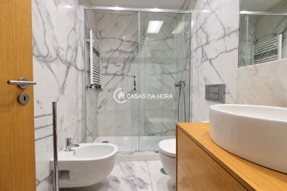 Apartamento T2 para Arrendamento em Campanhã
