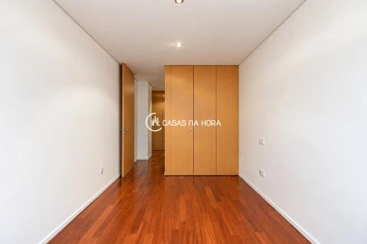 Apartamento T2 para Arrendamento em Campanhã