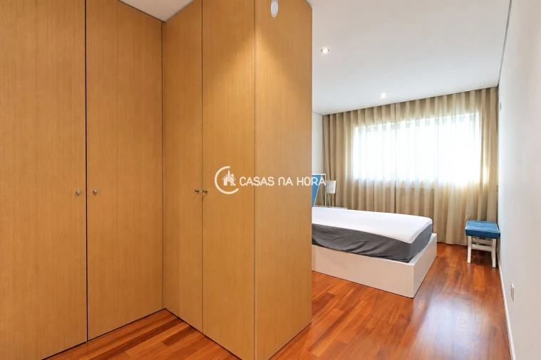 Apartamento T2 para Arrendamento em Campanhã Foto 17