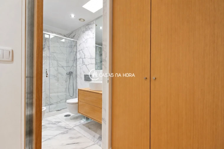 Apartamento T2 para Arrendamento em Campanhã Foto 24