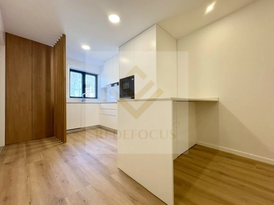 Apartamento T1 para Venda em Merelim (São Paio), Panoias e Parada de Tibães Foto 1