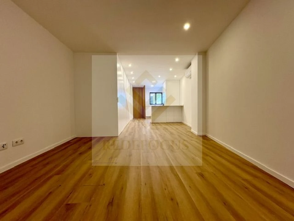 Apartamento T1 para Venda em Merelim (São Paio), Panoias e Parada de Tibães Foto 9