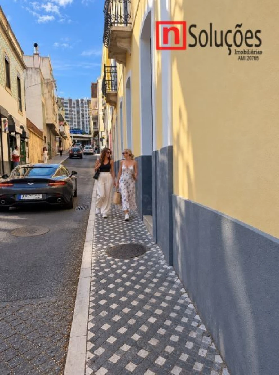 Loja para Venda em Póvoa de Santa Iria e Forte da Casa Foto 31