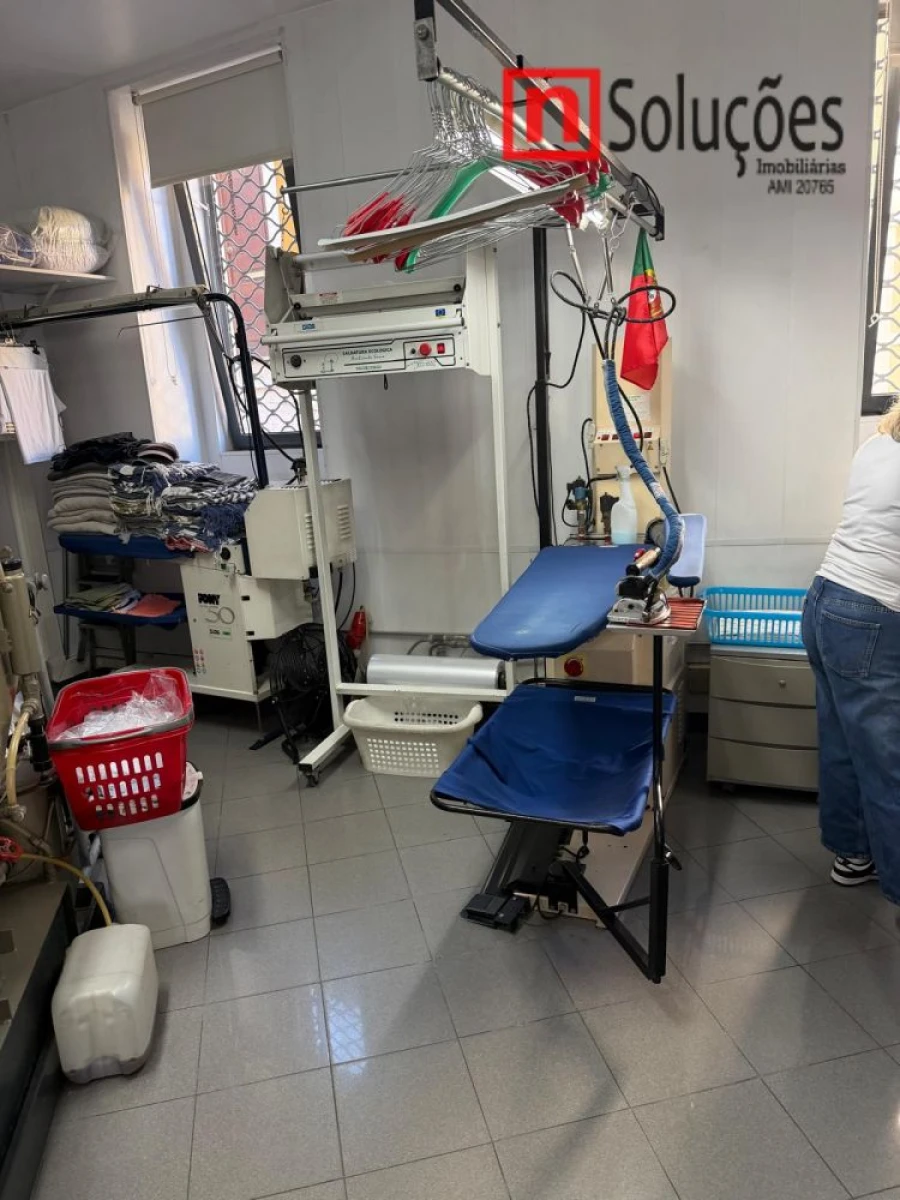 Loja para Venda em Póvoa de Santa Iria e Forte da Casa Foto 12