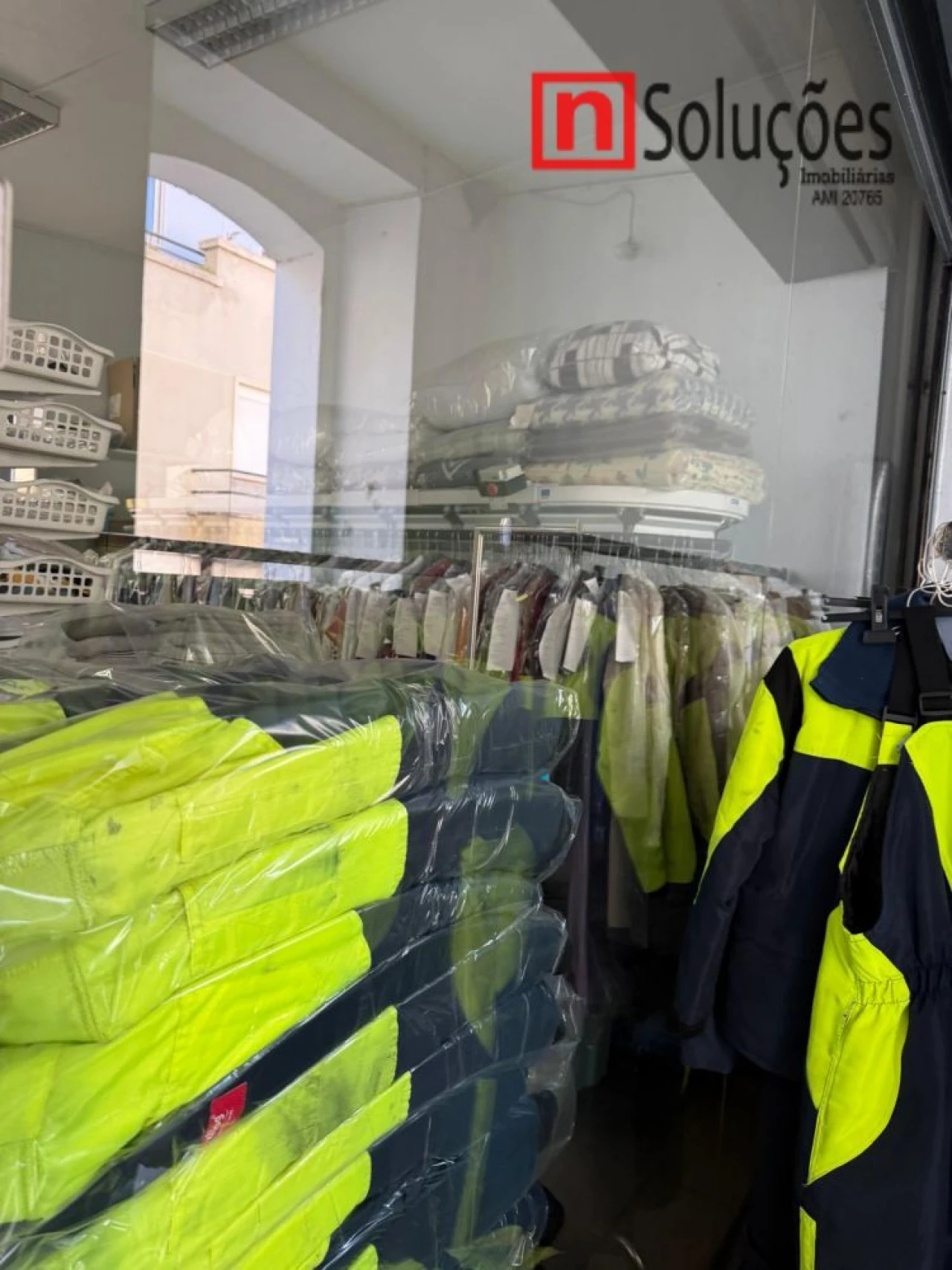 Loja para Venda em Póvoa de Santa Iria e Forte da Casa Foto 16