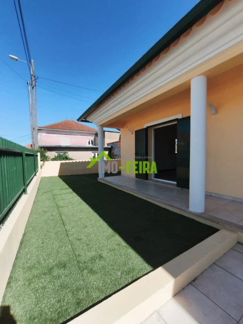 Moradia T3 para Venda em Oliveira do Bairro