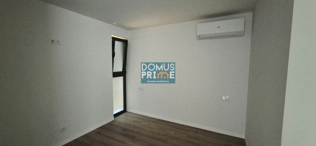 Apartamento T1 para Venda em São Vitor (Braga) Foto 3