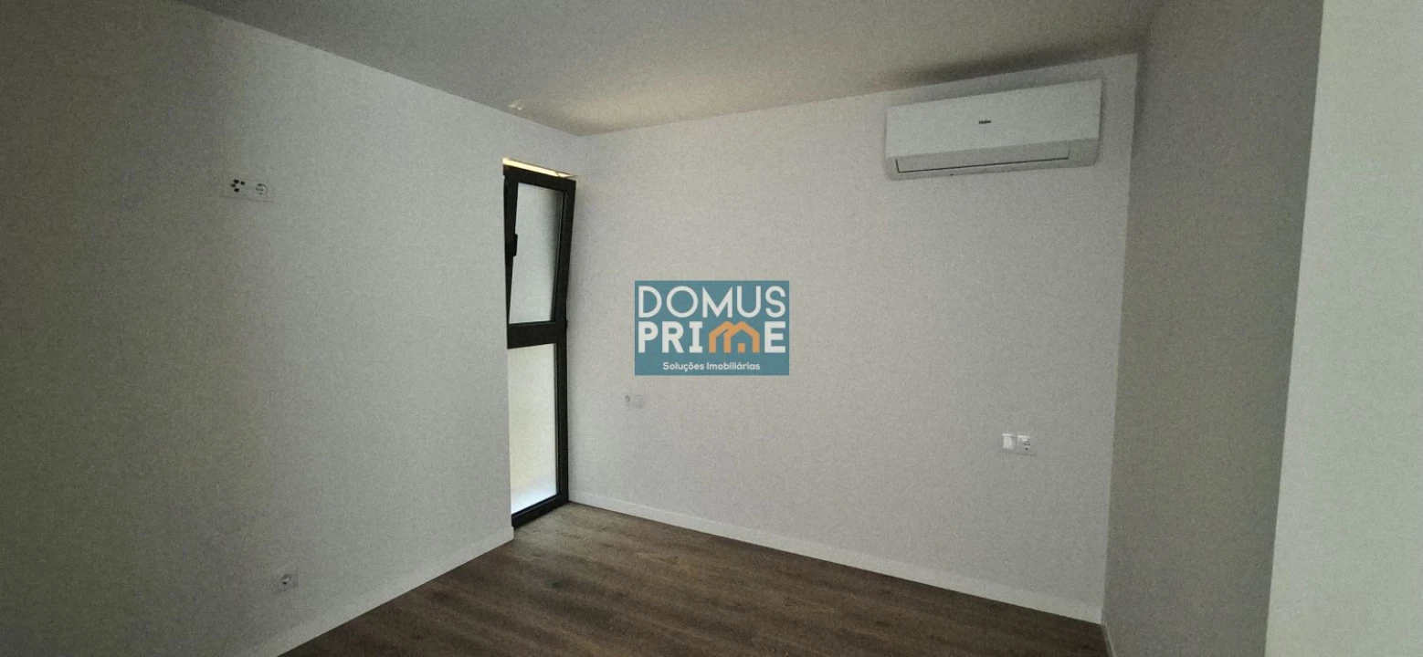 Apartamento T1 para Venda em São Vitor (Braga) Foto 3