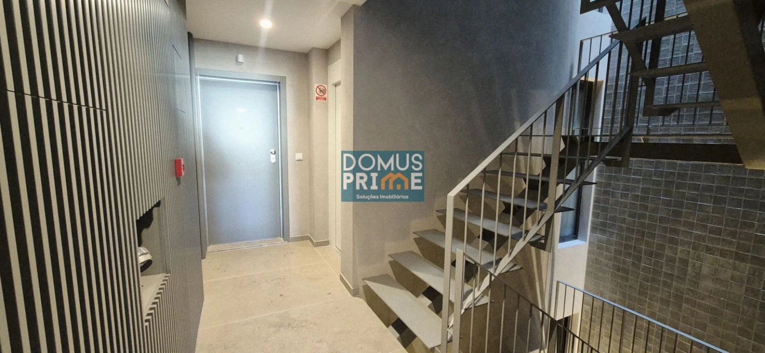 Apartamento T1 para Venda em São Vitor (Braga) Foto 11