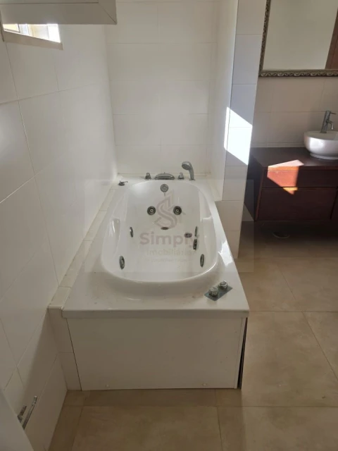 Moradia T4 para Venda em Alcabideche