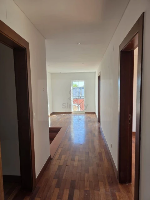 Moradia T4 para Venda em Alcabideche