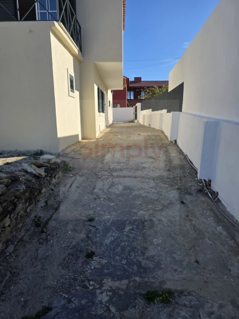 Moradia T4 para Venda em Alcabideche
