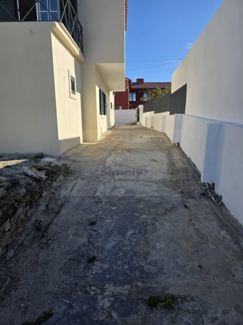 Moradia T4 para Venda em Alcabideche