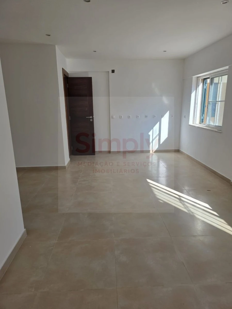 Moradia T4 para Venda em Alcabideche Foto 31