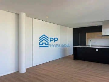 Apartamento T2 para Venda em Mafamude e Vilar do Paraíso