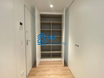 Apartamento T2 para Venda em Mafamude e Vilar do Paraíso