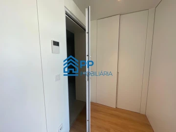 Apartamento T2 para Venda em Mafamude e Vilar do Paraíso