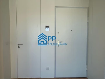 Apartamento T2 para Venda em Mafamude e Vilar do Paraíso