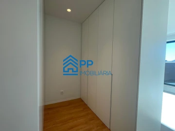 Apartamento T2 para Venda em Mafamude e Vilar do Paraíso
