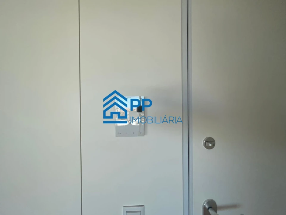 Apartamento T2 para Venda em Mafamude e Vilar do Paraíso Foto 40