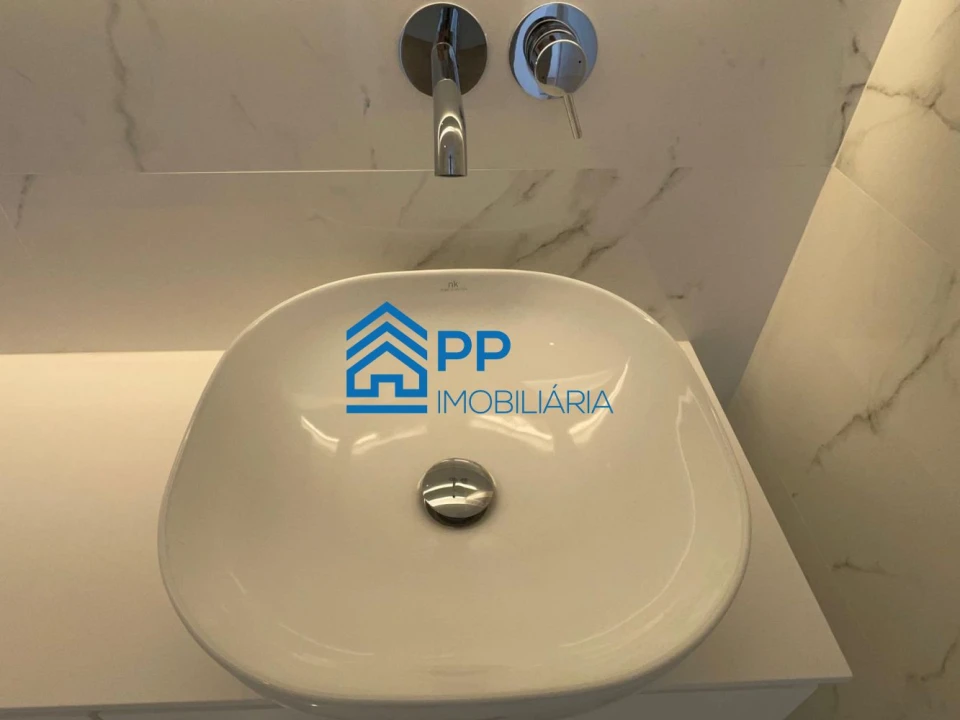Apartamento T2 para Venda em Mafamude e Vilar do Paraíso Foto 36