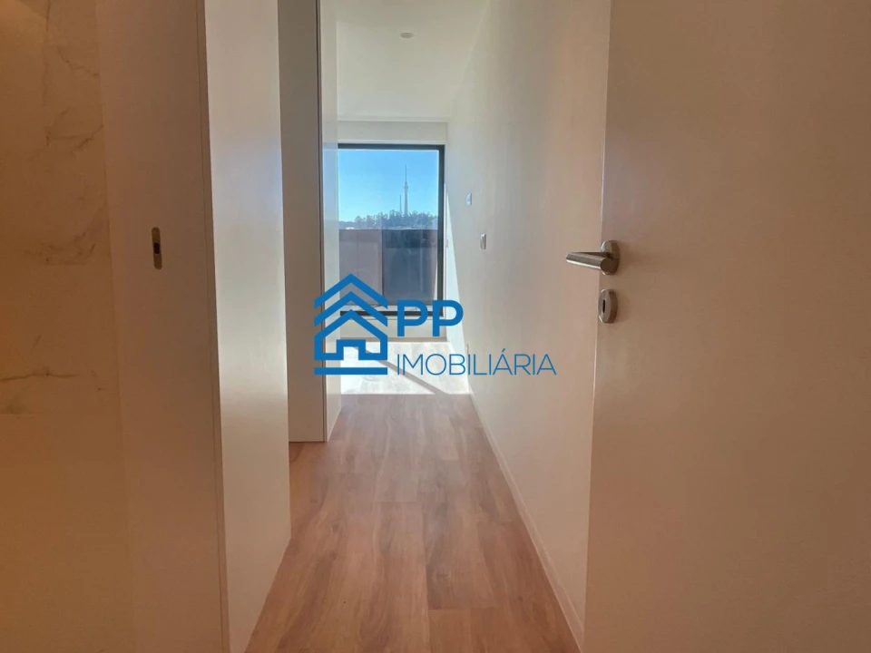 Apartamento T2 para Venda em Mafamude e Vilar do Paraíso Foto 18