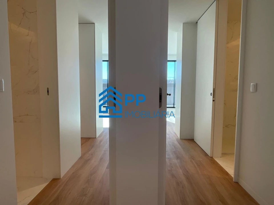 Apartamento T2 para Venda em Mafamude e Vilar do Paraíso Foto 19