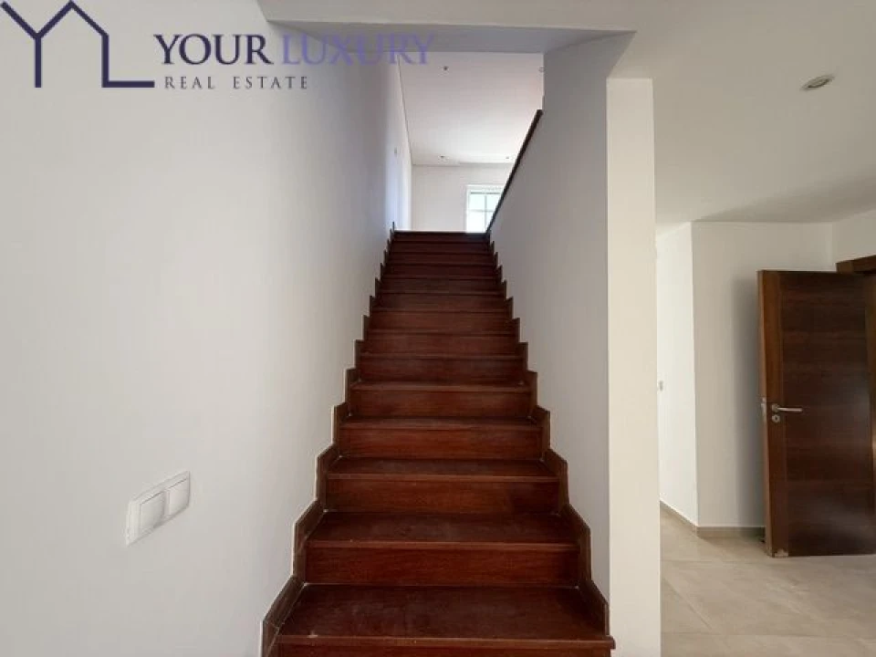 Moradia T4 para Venda em Alcabideche Foto 16