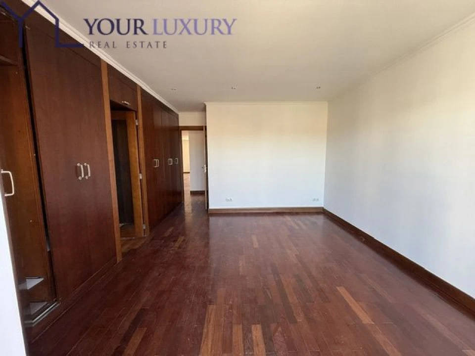Moradia T4 para Venda em Alcabideche Foto 30