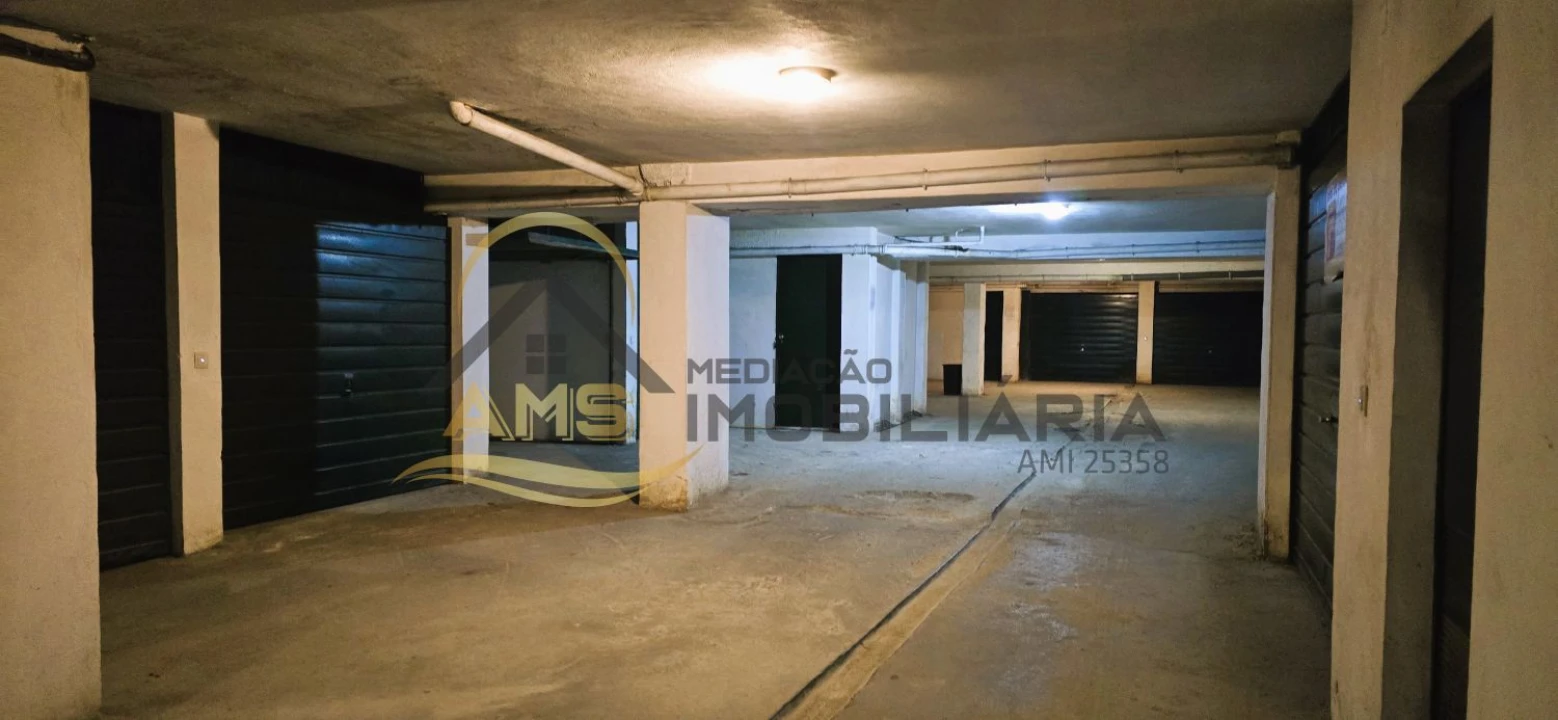 Garagem para Venda em Fafe Foto 6
