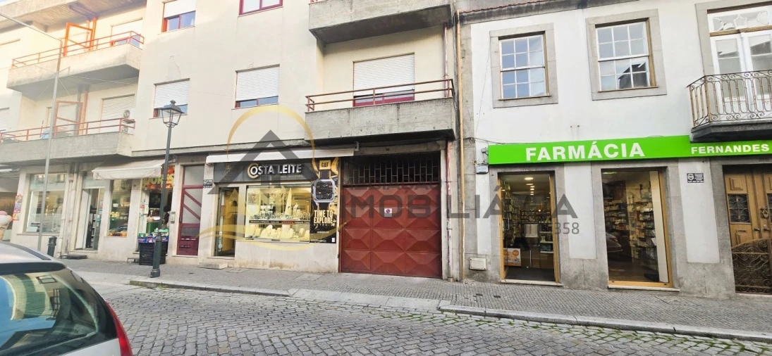 Garagem para Venda em Fafe Foto 2