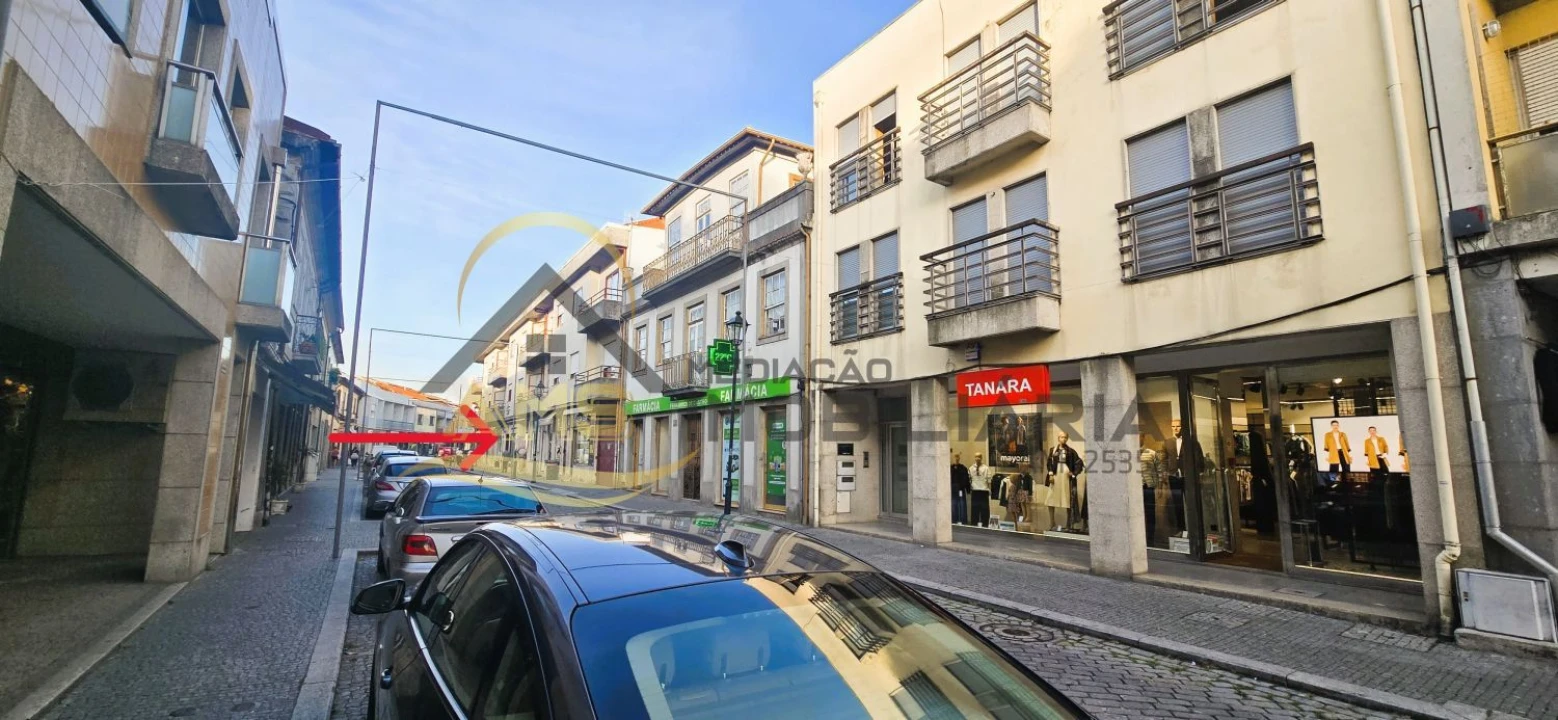 Garagem para Venda em Fafe Foto 1