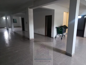 Moradia T7 para Venda em São João de Lourosa