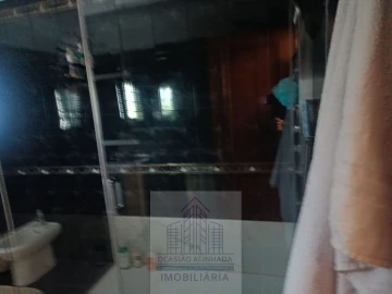 Moradia T7 para Venda em São João de Lourosa