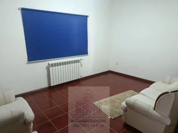 Moradia T7 para Venda em São João de Lourosa