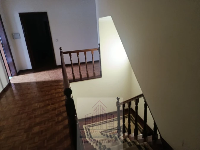 Moradia T7 para Venda em São João de Lourosa Foto 22