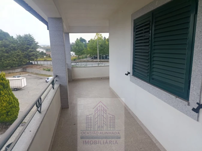 Moradia T7 para Venda em São João de Lourosa Foto 32