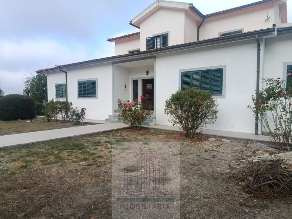 Moradia T7 para Venda em São João de Lourosa Foto 4