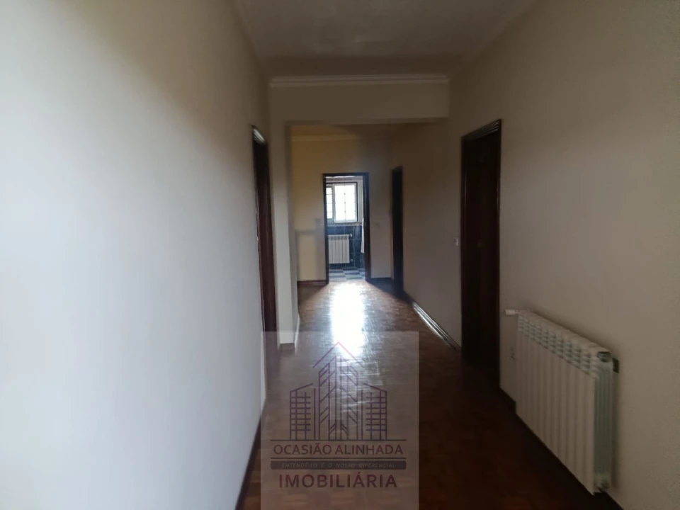 Moradia T7 para Venda em São João de Lourosa Foto 36