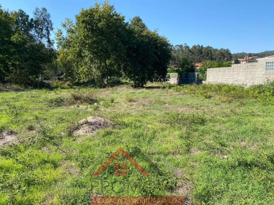 Terreno para Venda em Eiriz Foto 3